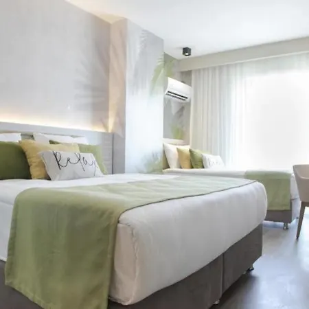Square Hotel 4*