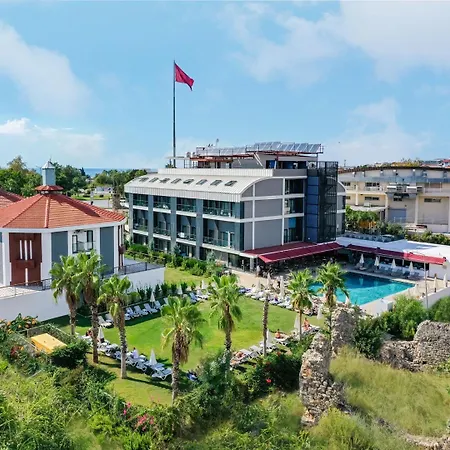 Square Hotel