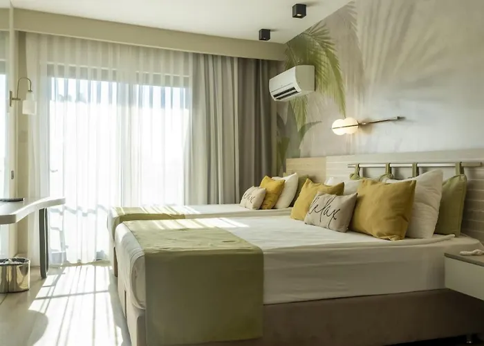 Square Ξενοδοχείο 4*