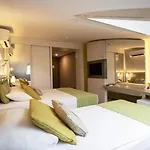 Square 4* سيدي